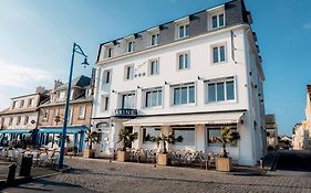 Hotel De La Marine